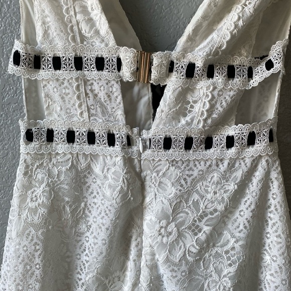 NWT For Love & Lemons Bonita Lace Ruffles & Bows Mini Dress in White - Picture 12 of 14